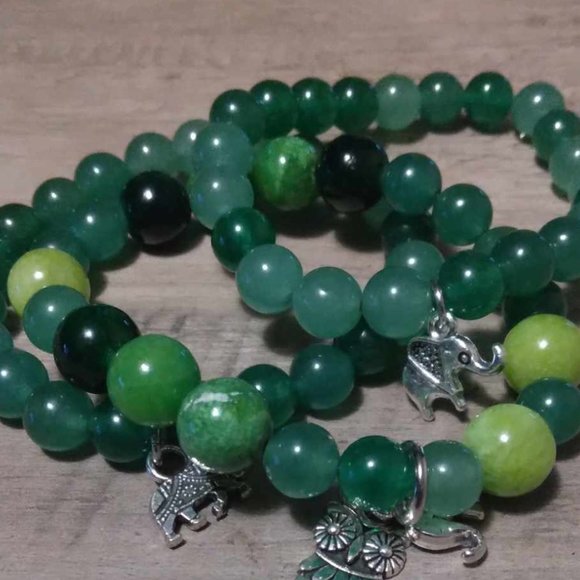 3 Jade and Aventurine Bracelets - Picture 2 of 4